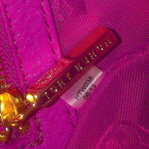 TORY BURCH Amanda Hobo Purple Tumbled Leather Front Pocket Oversized Bag - Picture 12 of 17